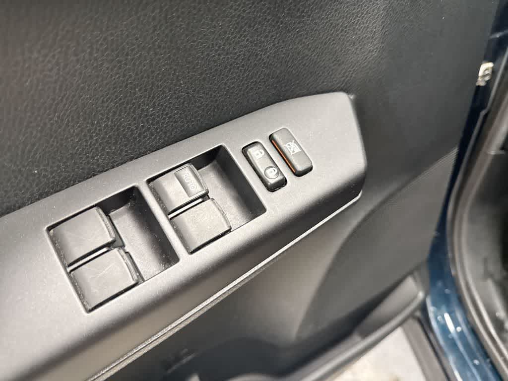 Thumbnail: 2018 Toyota RAV4 - 20