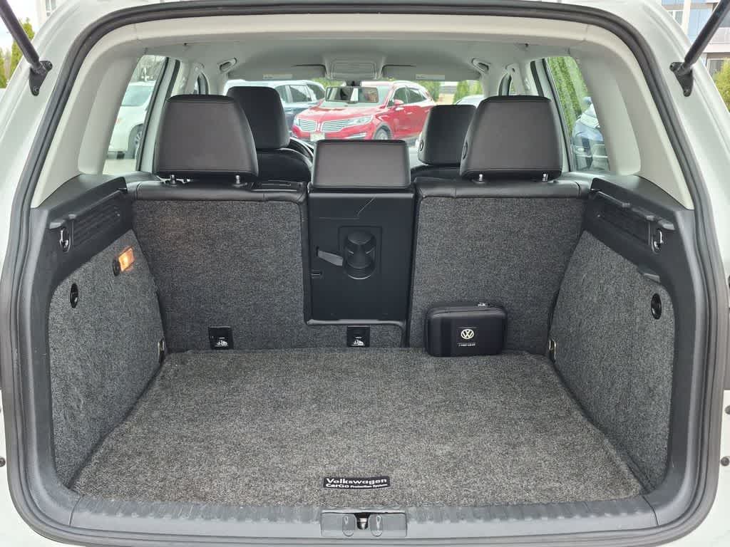 Thumbnail: 2017 Volkswagen Tiguan - 33
