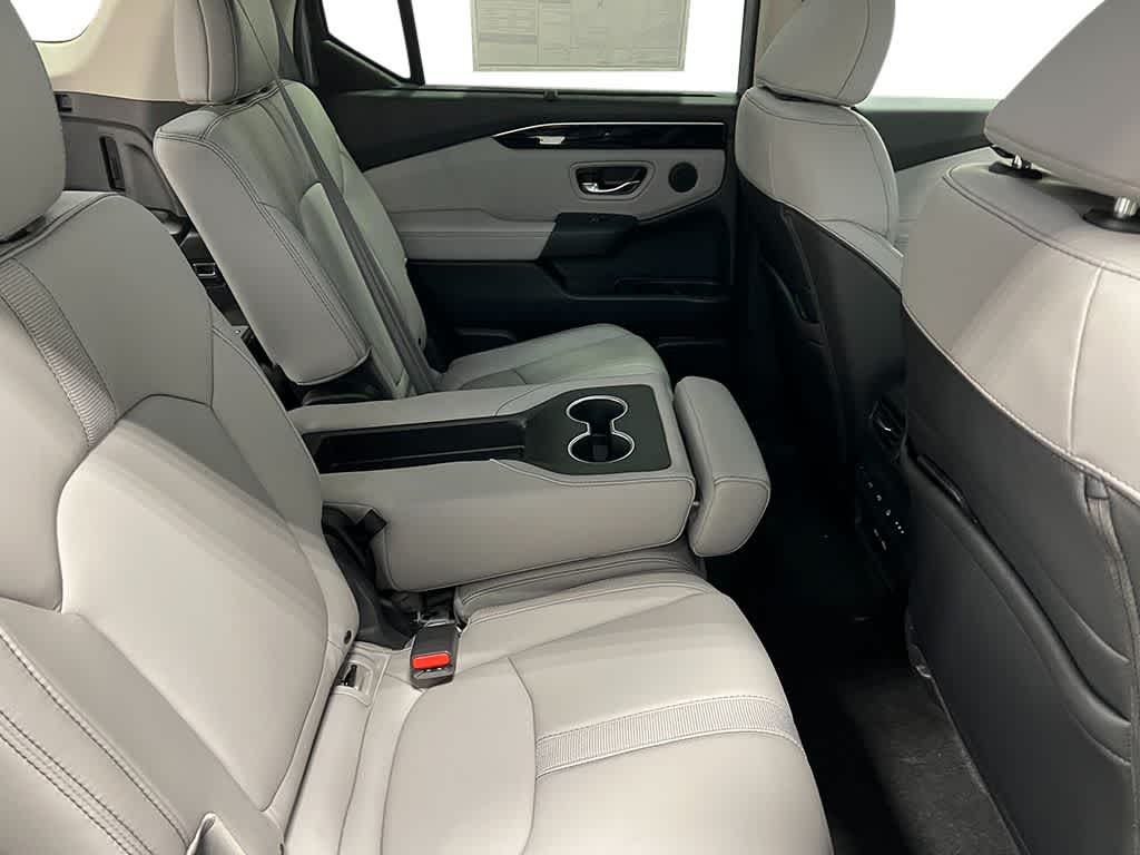 Thumbnail: 2025 Honda Pilot - 31