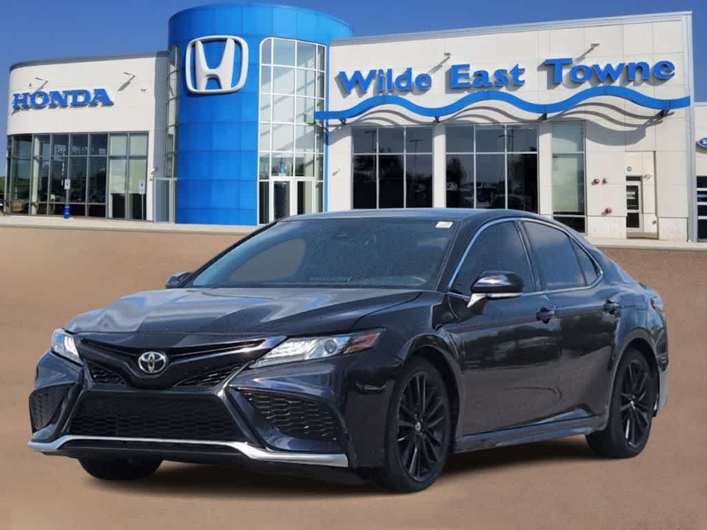 Thumbnail: 2021 Toyota Camry - 6