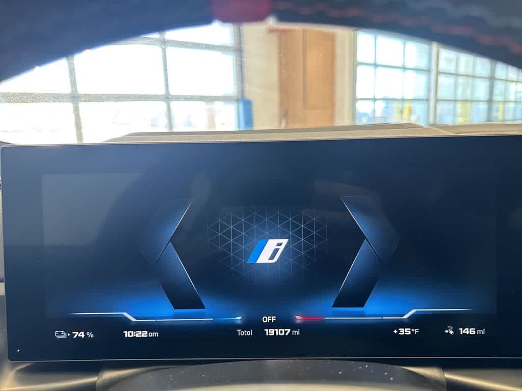 Thumbnail: 2025 BMW i4 - 36