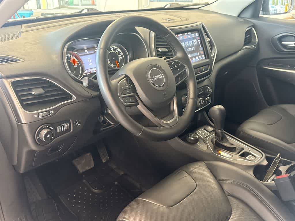 Thumbnail: 2021 Jeep Cherokee - 11