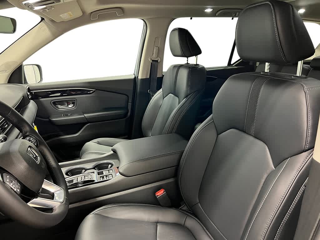 Thumbnail: 2025 Honda Pilot - 14