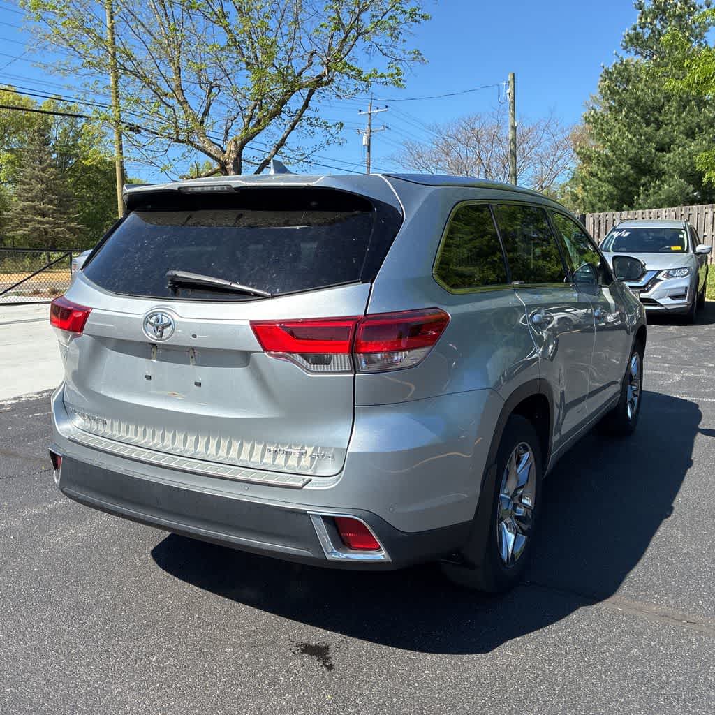 Thumbnail: 2019 Toyota Highlander - 3