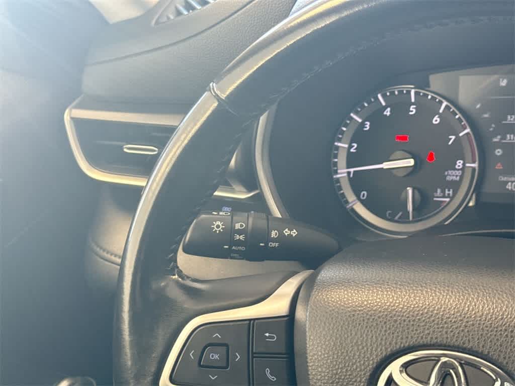 Thumbnail: 2022 Toyota Highlander - 29