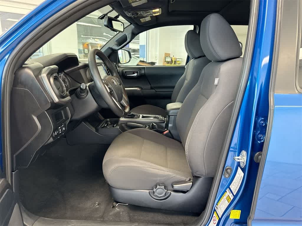 Thumbnail: 2017 Toyota Tacoma - 17