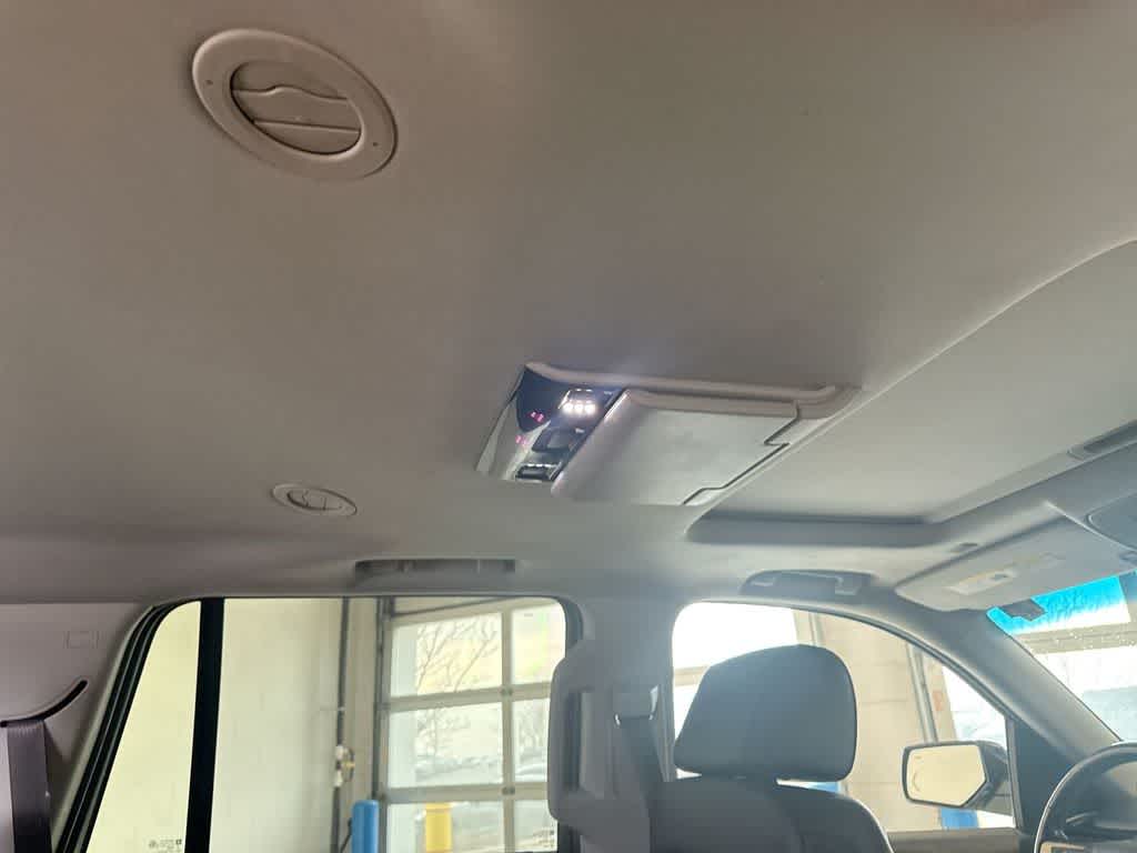 Thumbnail: 2017 GMC Yukon - 24