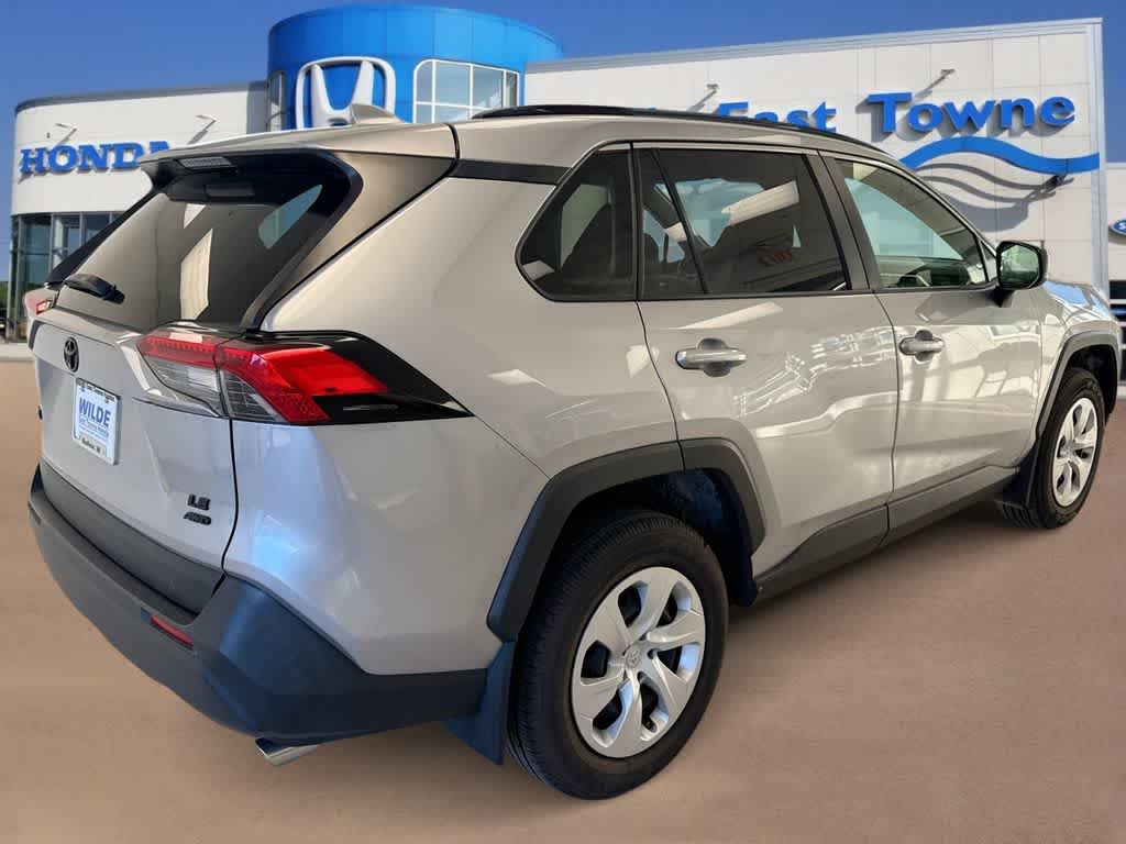 Thumbnail: 2020 Toyota RAV4 - 8