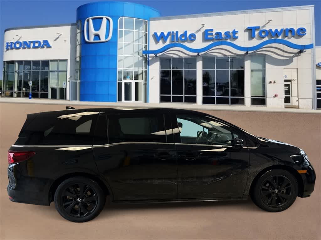 Thumbnail: 2023 Honda Odyssey - 9