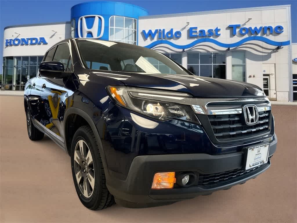 2019 Honda Ridgeline RTL photo 2