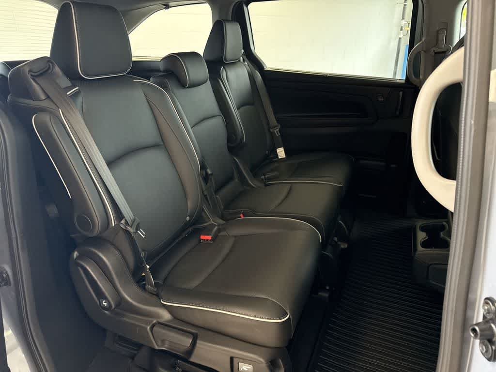 Thumbnail: 2023 Honda Odyssey - 23