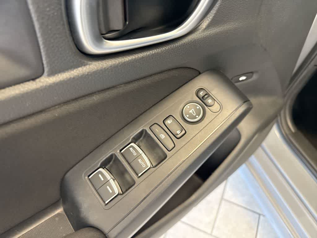 Thumbnail: 2024 Honda Civic - 21