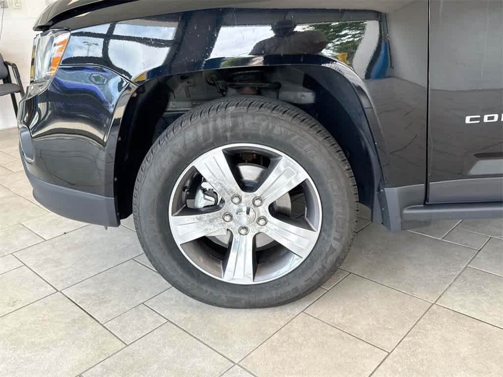 Thumbnail: 2017 Jeep Compass - 14