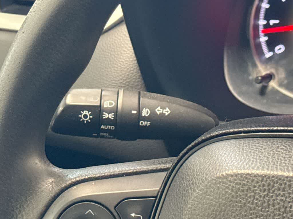 Thumbnail: 2019 Toyota RAV4 - 28