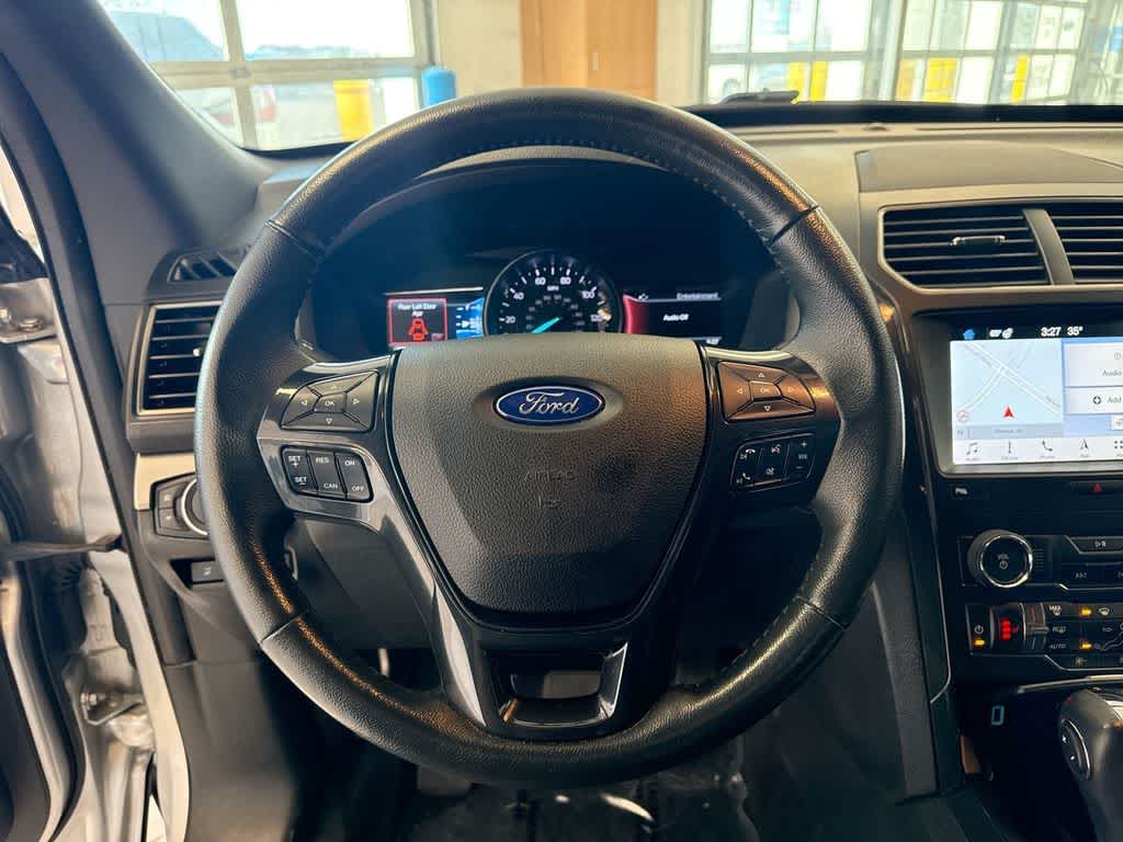 Thumbnail: 2019 Ford Explorer - 25