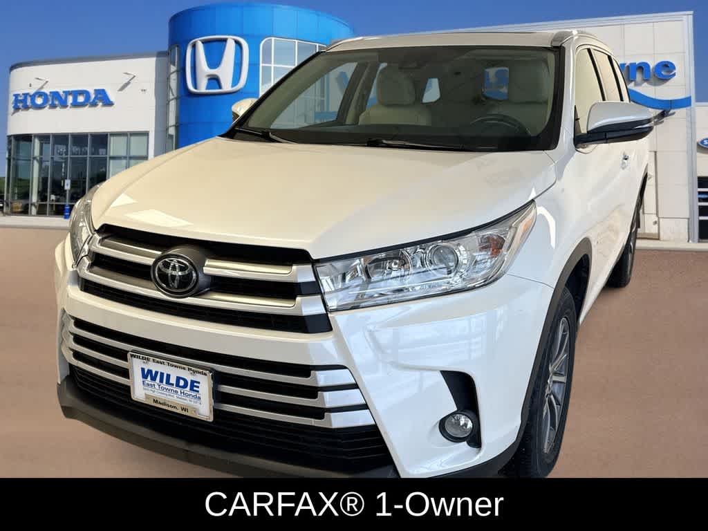 Thumbnail: 2019 Toyota Highlander - 4