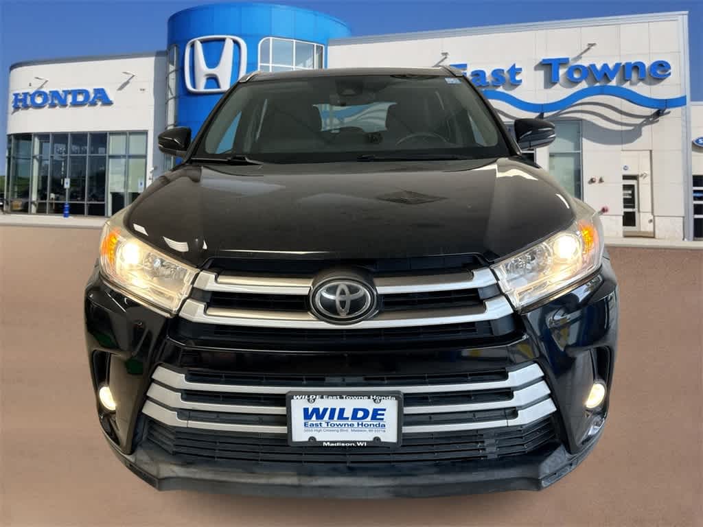 Thumbnail: 2019 Toyota Highlander - 3