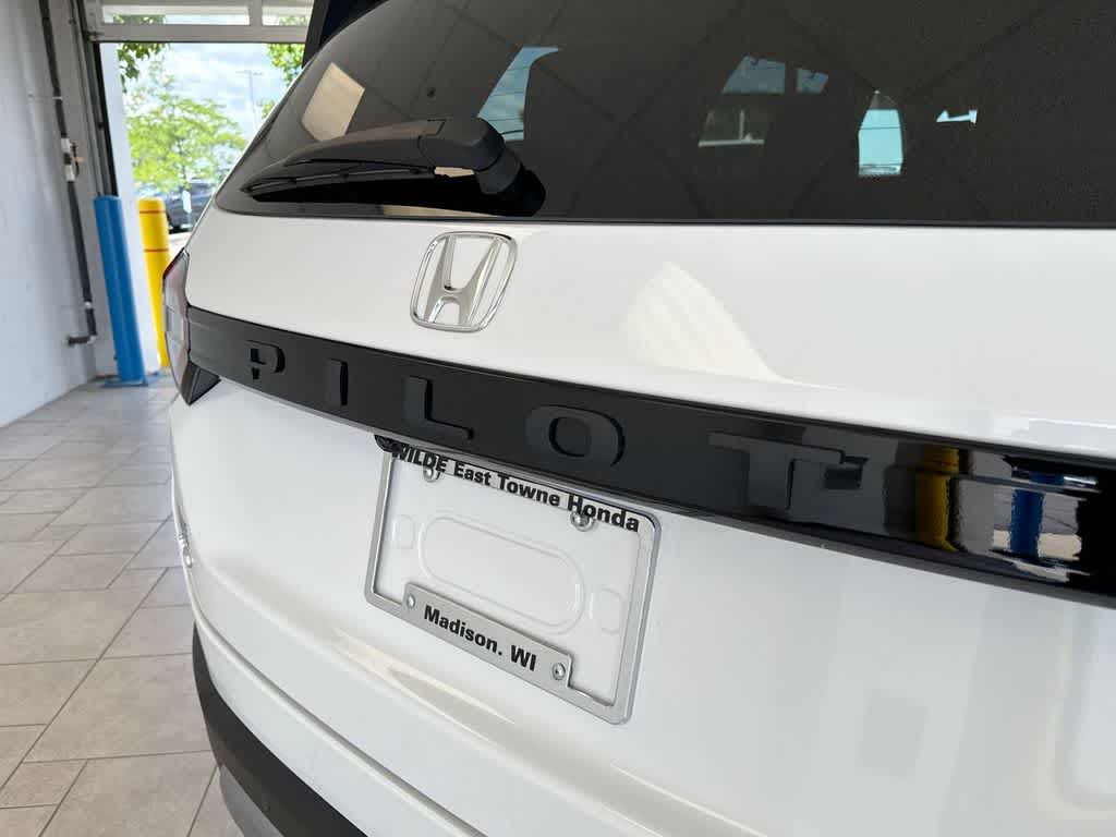 Thumbnail: 2025 Honda Pilot - 13