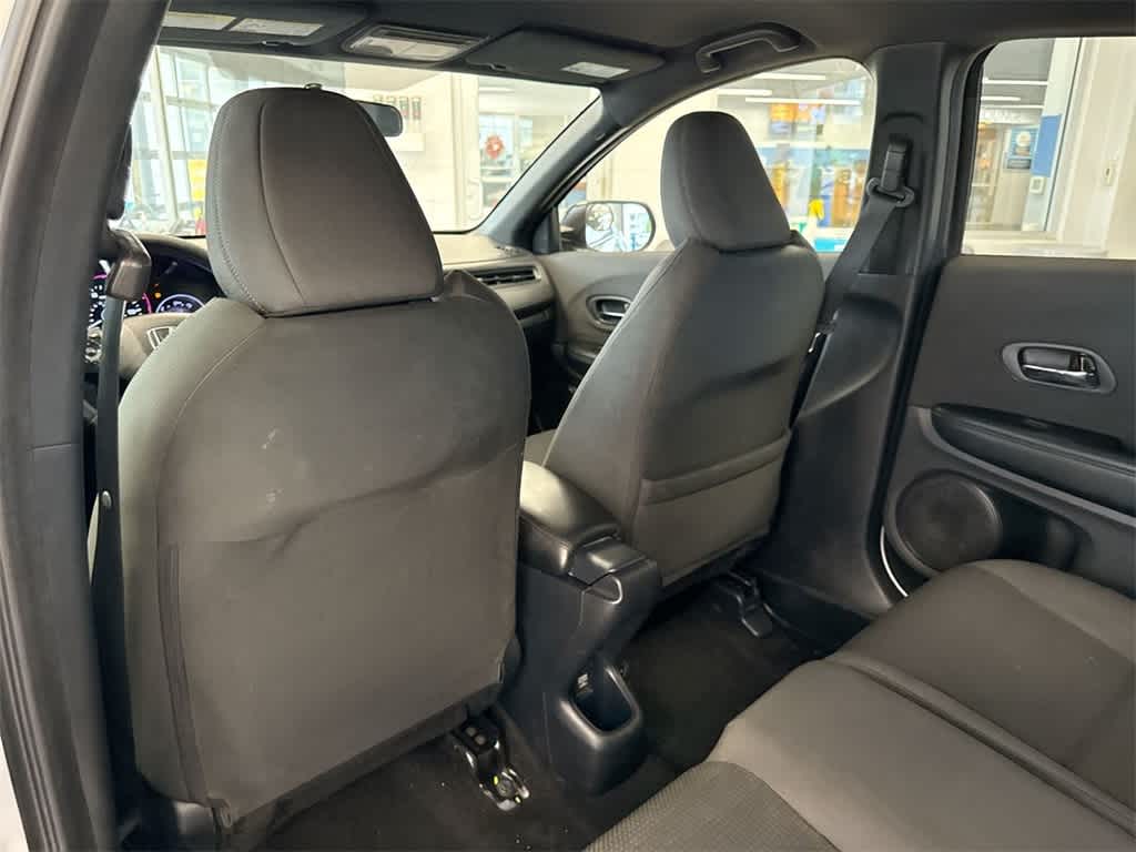 Thumbnail: 2019 Honda HR-V - 19