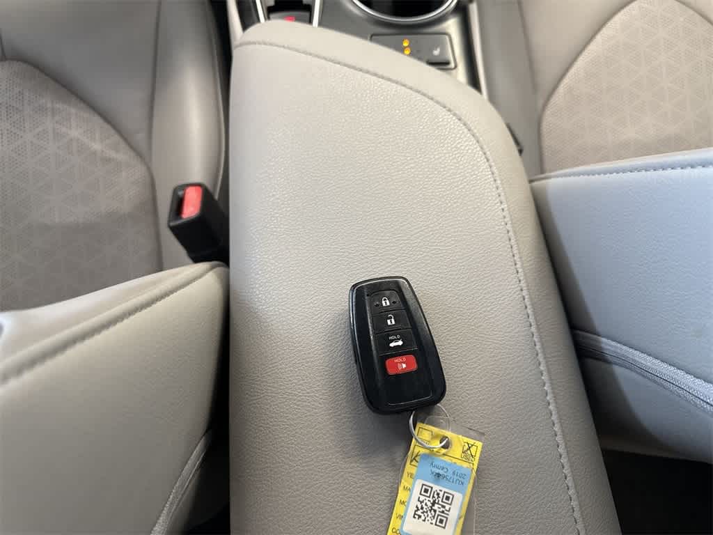2019 Toyota Camry XSE 37