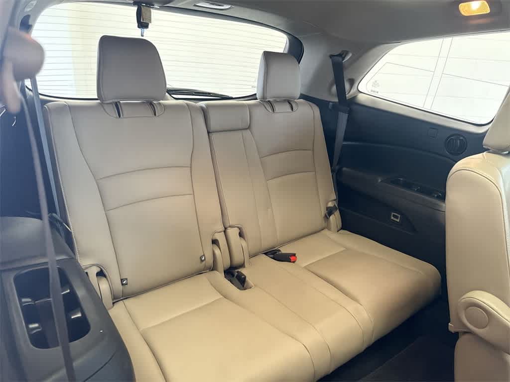 Thumbnail: 2018 Honda Pilot - 23