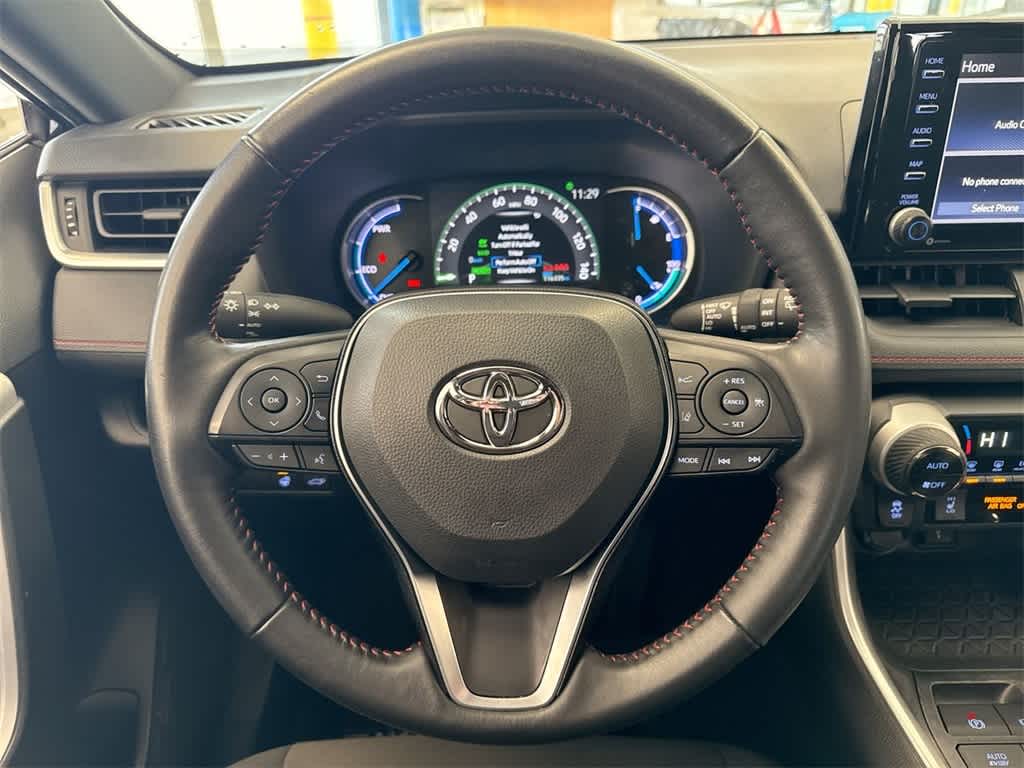 Thumbnail: 2021 Toyota RAV4 - 24