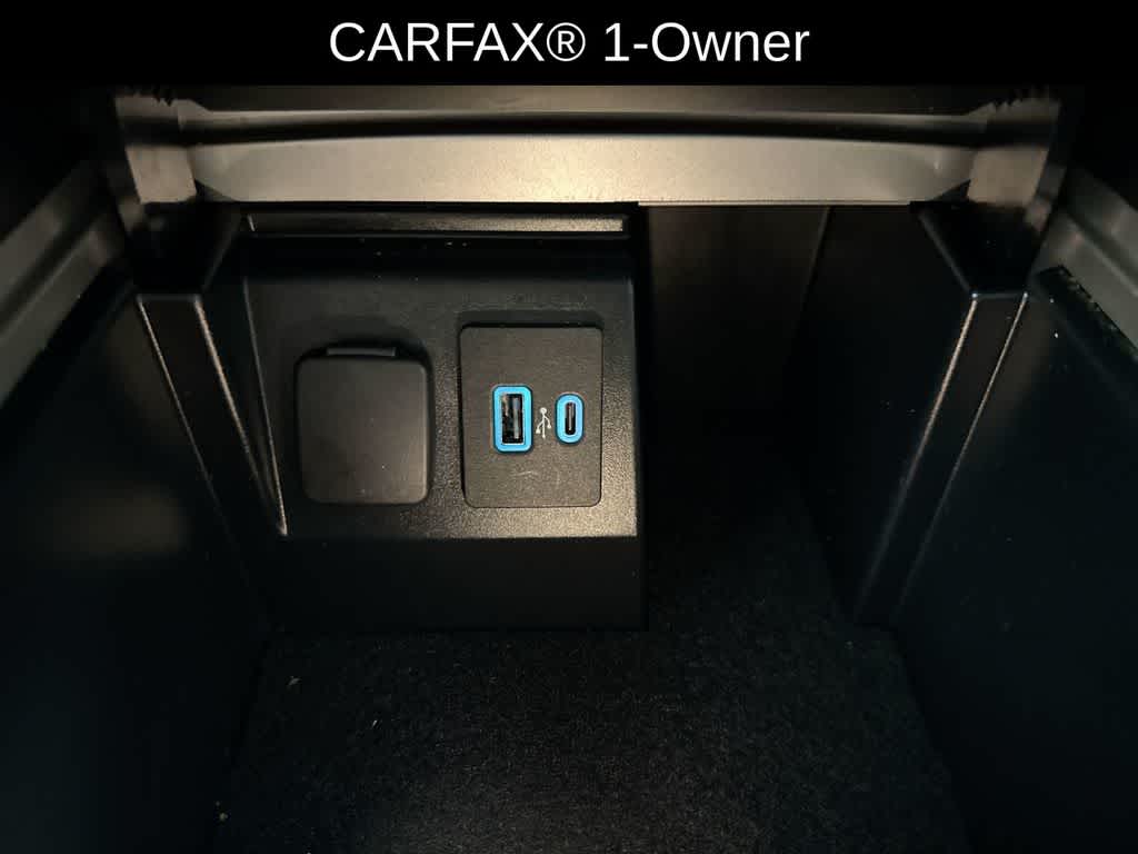 Thumbnail: 2022 Ford Explorer - 37