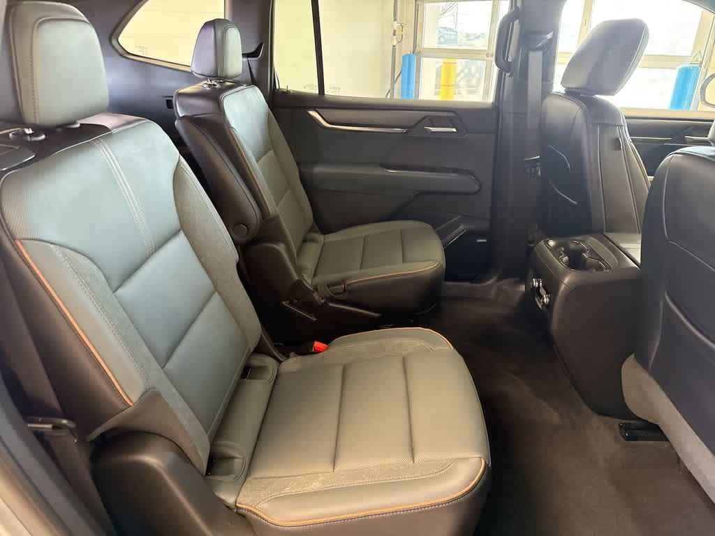 Thumbnail: 2025 GMC Acadia - 23