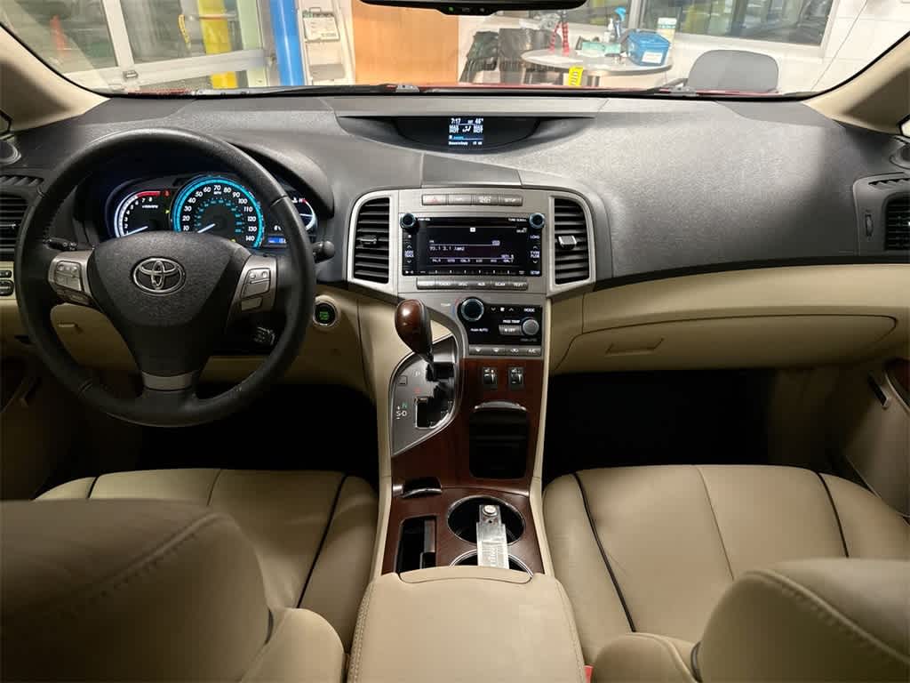 Thumbnail: 2012 Toyota Venza - 16