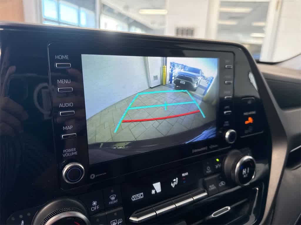 Thumbnail: 2022 Toyota Highlander - 31