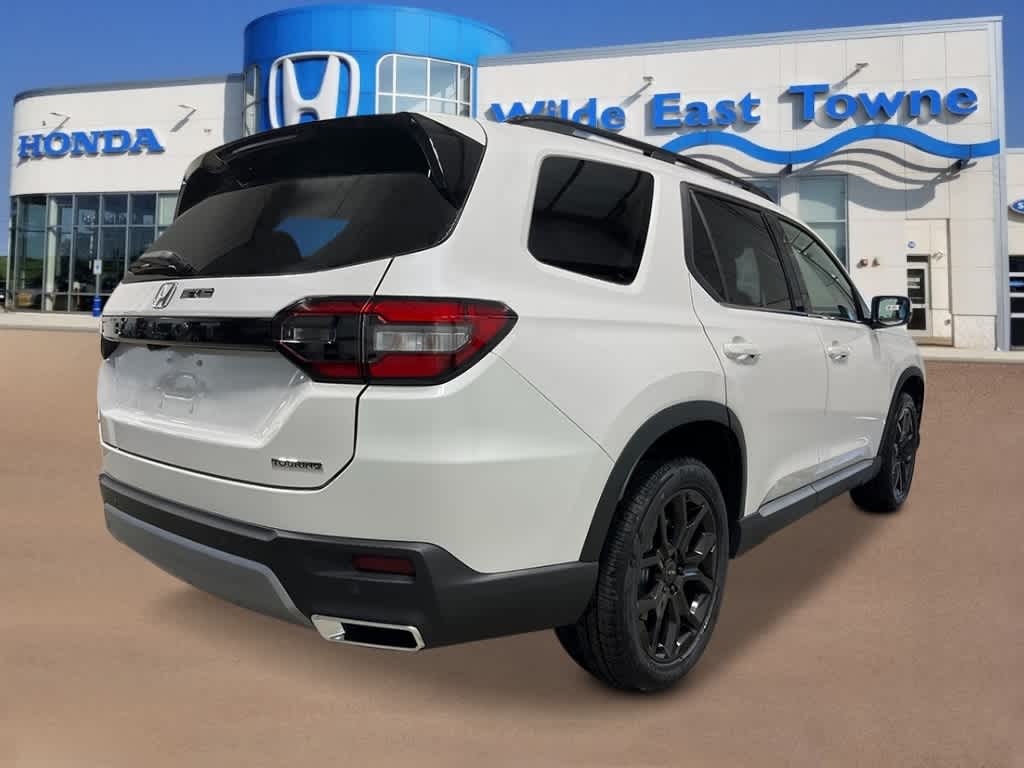 2025 Honda Pilot Touring 5