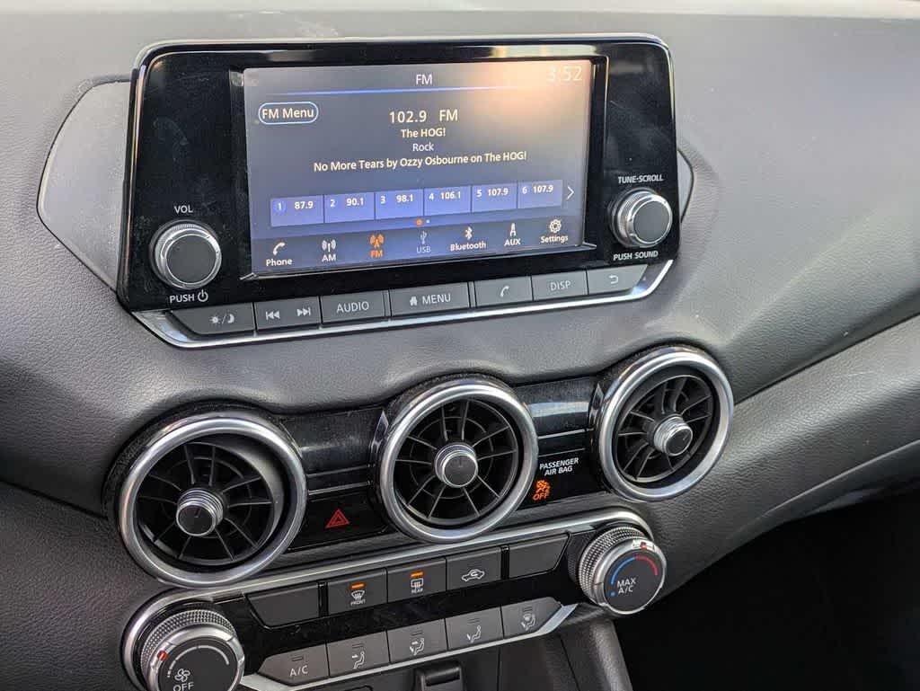 Thumbnail: 2022 Nissan Sentra - 25