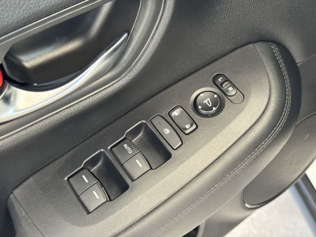 Thumbnail: 2023 Honda HR-V - 18