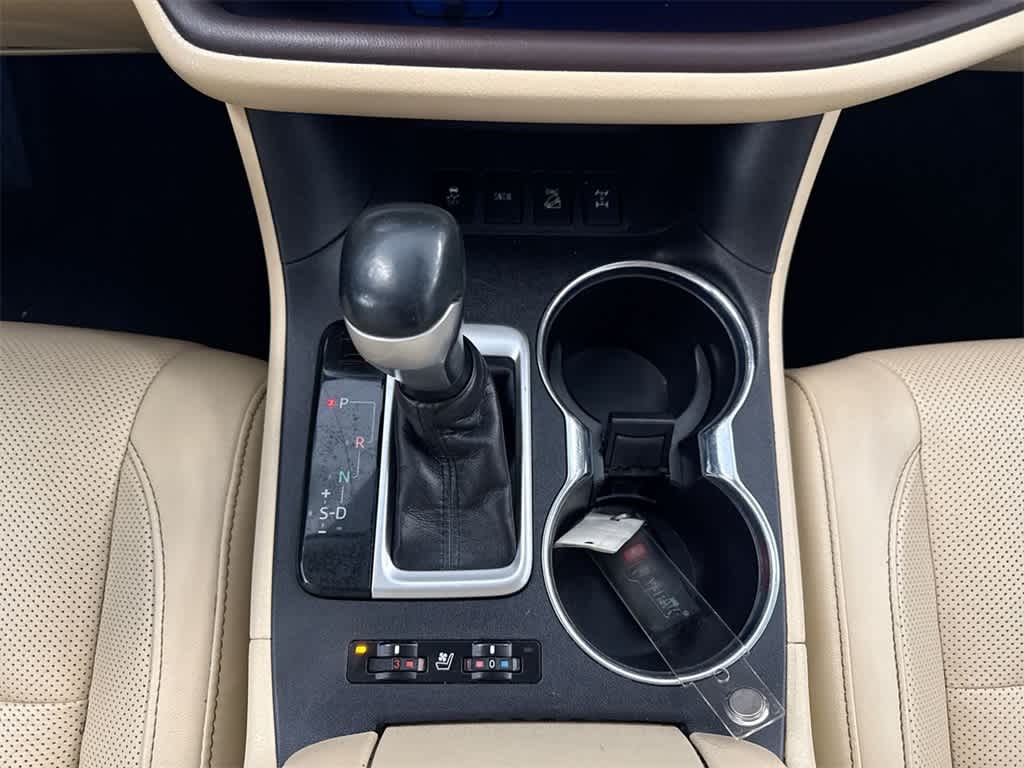 Thumbnail: 2018 Toyota Highlander - 35