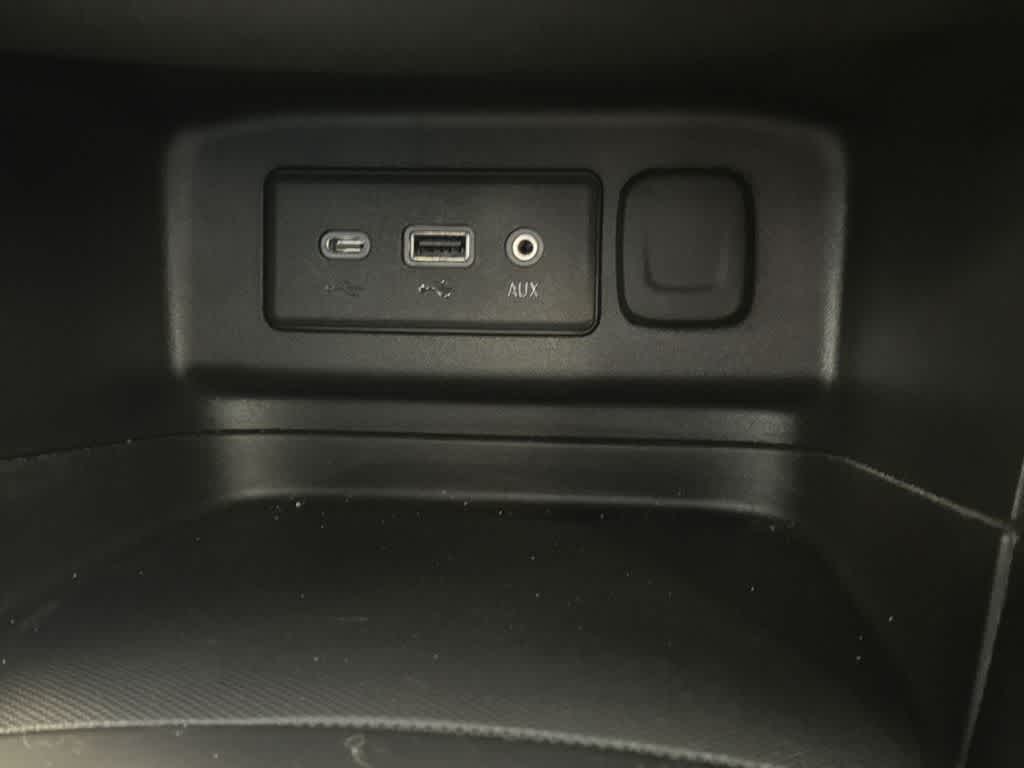 Thumbnail: 2019 Chevrolet Equinox - 31