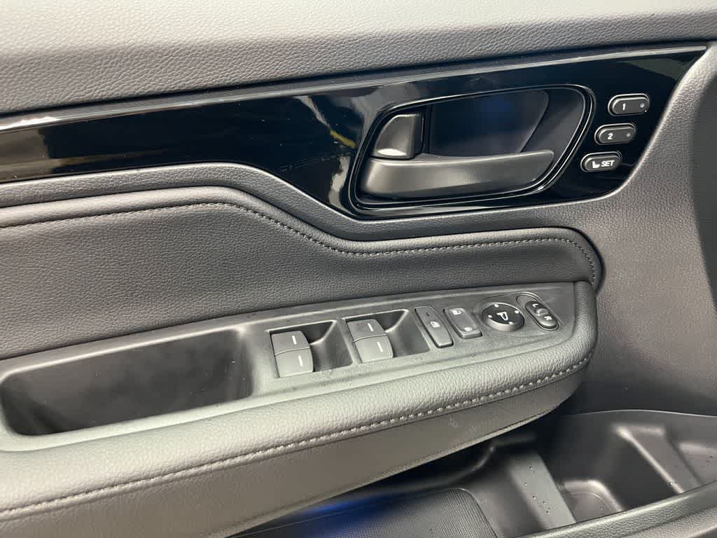 Thumbnail: 2026 Honda Odyssey - 10