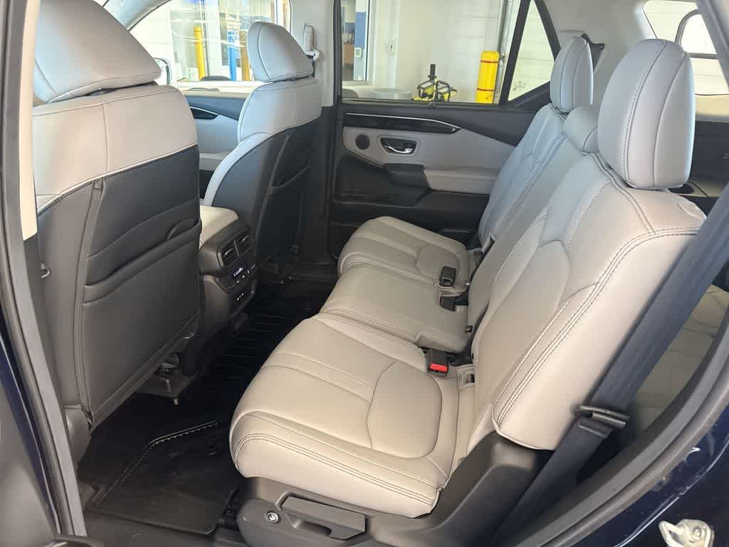 Thumbnail: 2025 Honda Pilot - 22