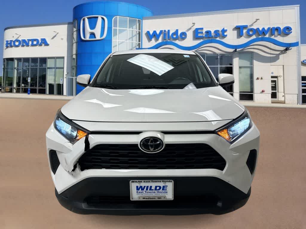 Thumbnail: 2022 Toyota RAV4 - 3