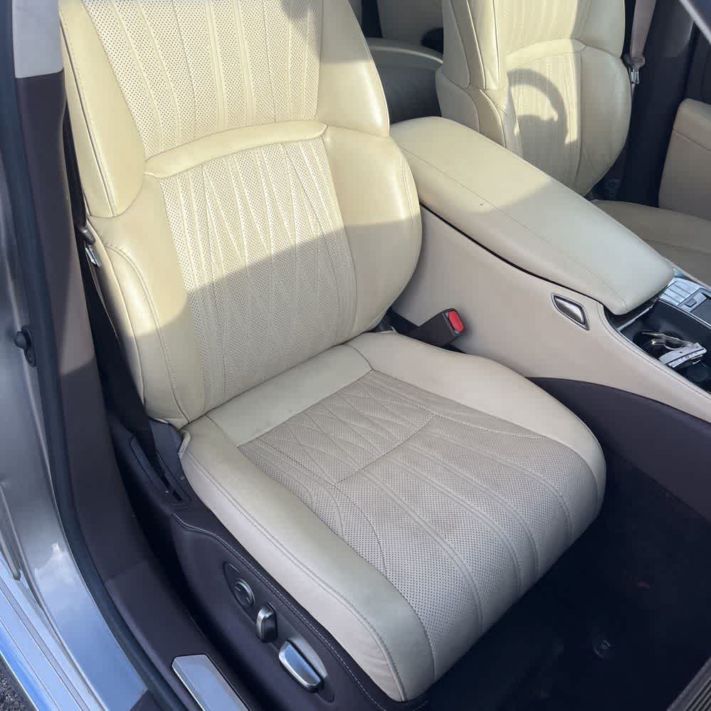 Thumbnail: 2020 Lexus LS - 6