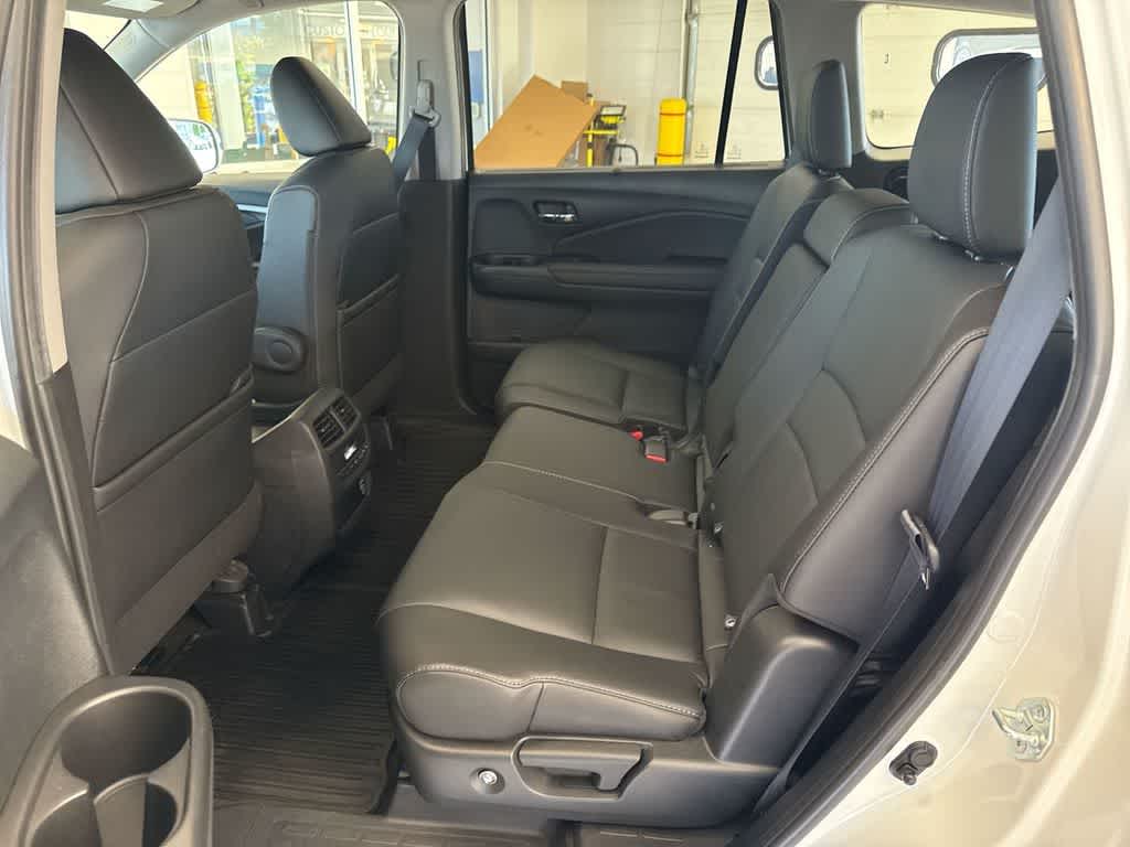 Thumbnail: 2020 Honda Pilot - 21