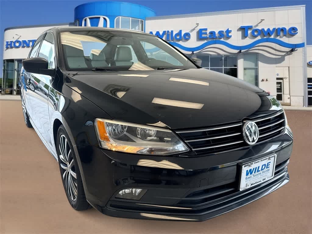 Thumbnail: 2016 Volkswagen Jetta - 2