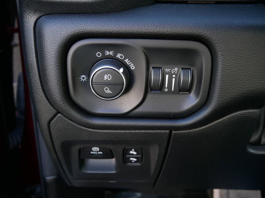 Thumbnail: 2023 RAM 1500 - 27