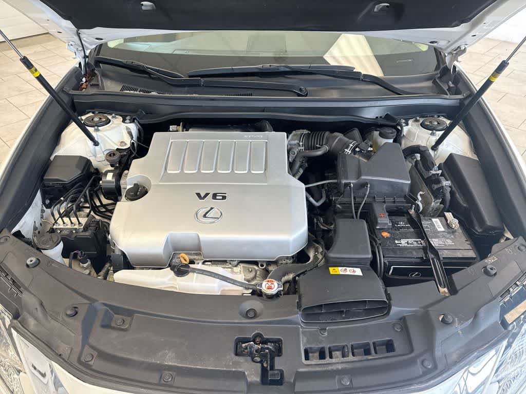 Thumbnail: 2018 Lexus ES - 16