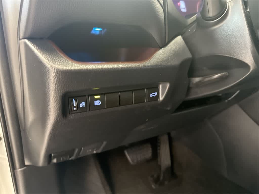 Thumbnail: 2020 Toyota RAV4 - 39