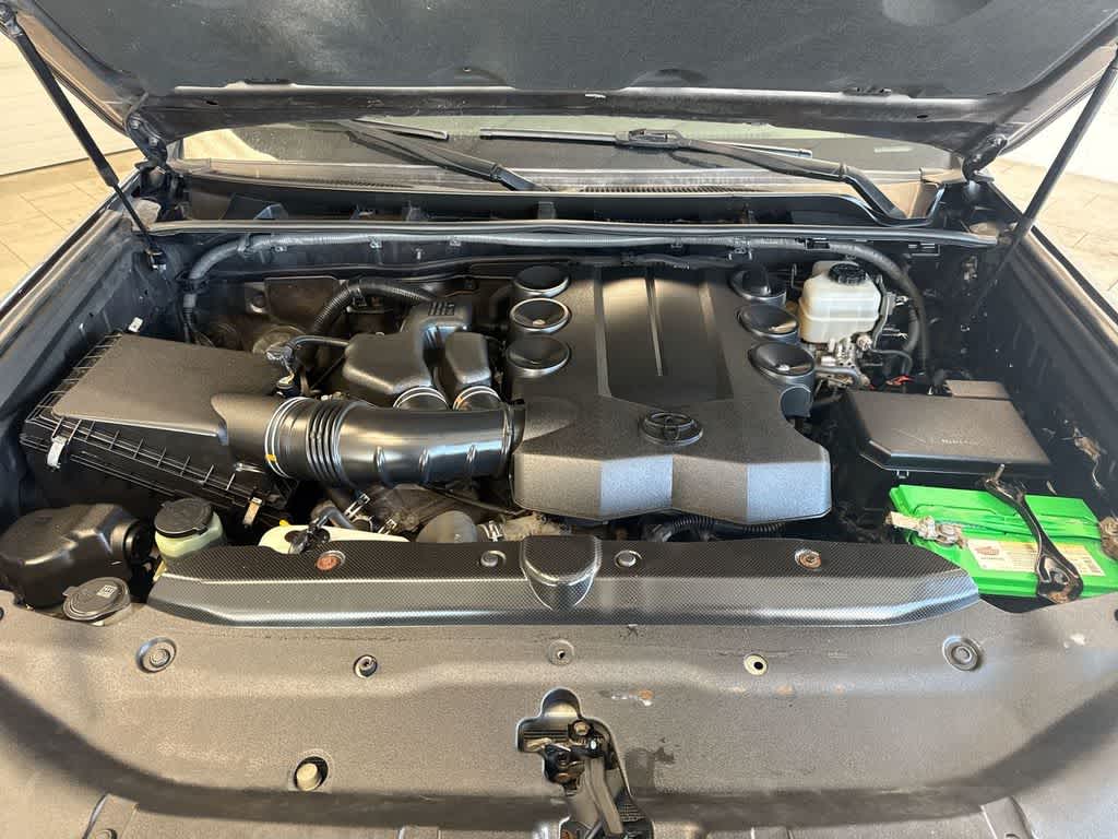 Thumbnail: 2015 Toyota 4Runner - 15