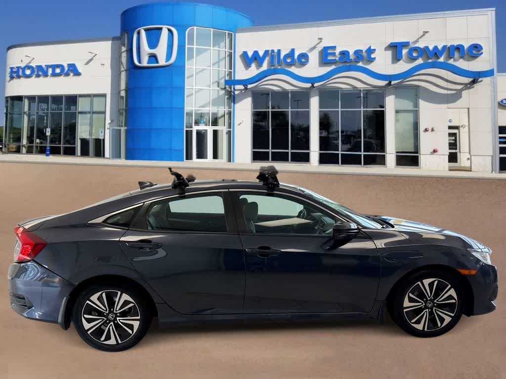 Thumbnail: 2016 Honda Civic - 9