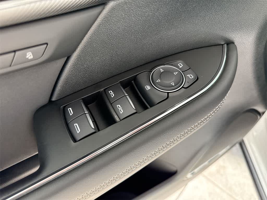 Thumbnail: 2025 Buick Envision - 18