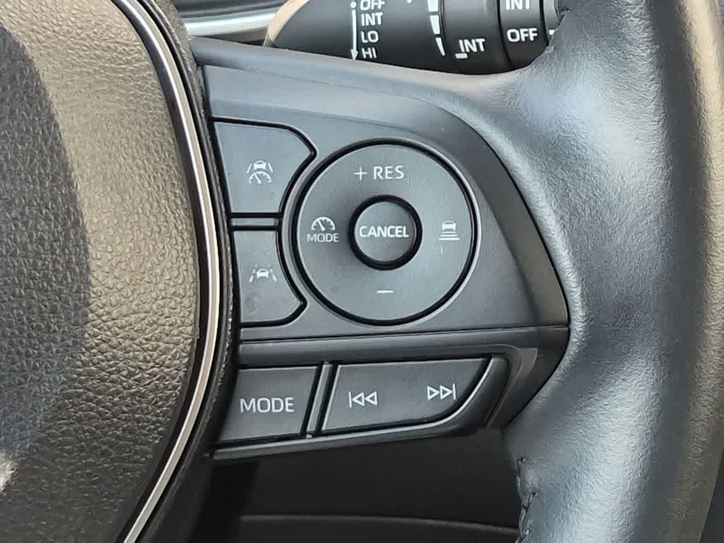2023 Toyota Corolla Cross XLE - Photo 27