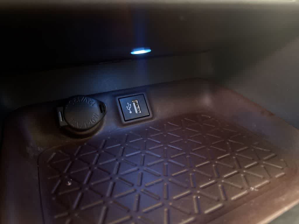 Thumbnail: 2023 Toyota RAV4 - 34