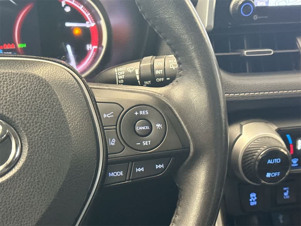 Thumbnail: 2020 Toyota RAV4 - 26